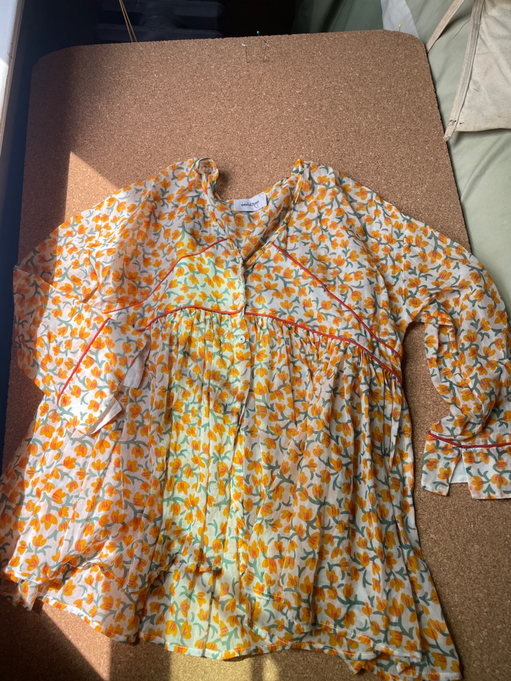 Lightweight floral blouse Anthropologie size 2